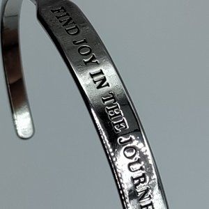 Origami Owl Find Joy in the Journey Bracelet